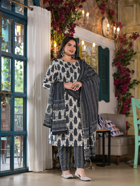 Women Plus Size Cream And Blue Pure Cotton Kurta Set With Dupatta
